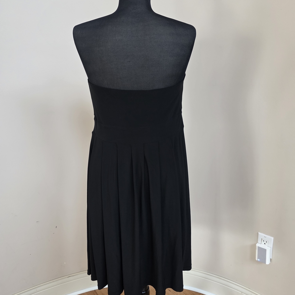 White House Black Market Black Strapless Dress with Blue Details - Picture 7 of 9